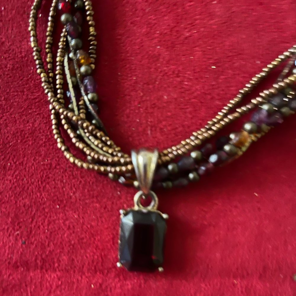 Adjustable Beaded Necklace w/Dark Burgundy Crystal Pendant - Picture 2 of 8